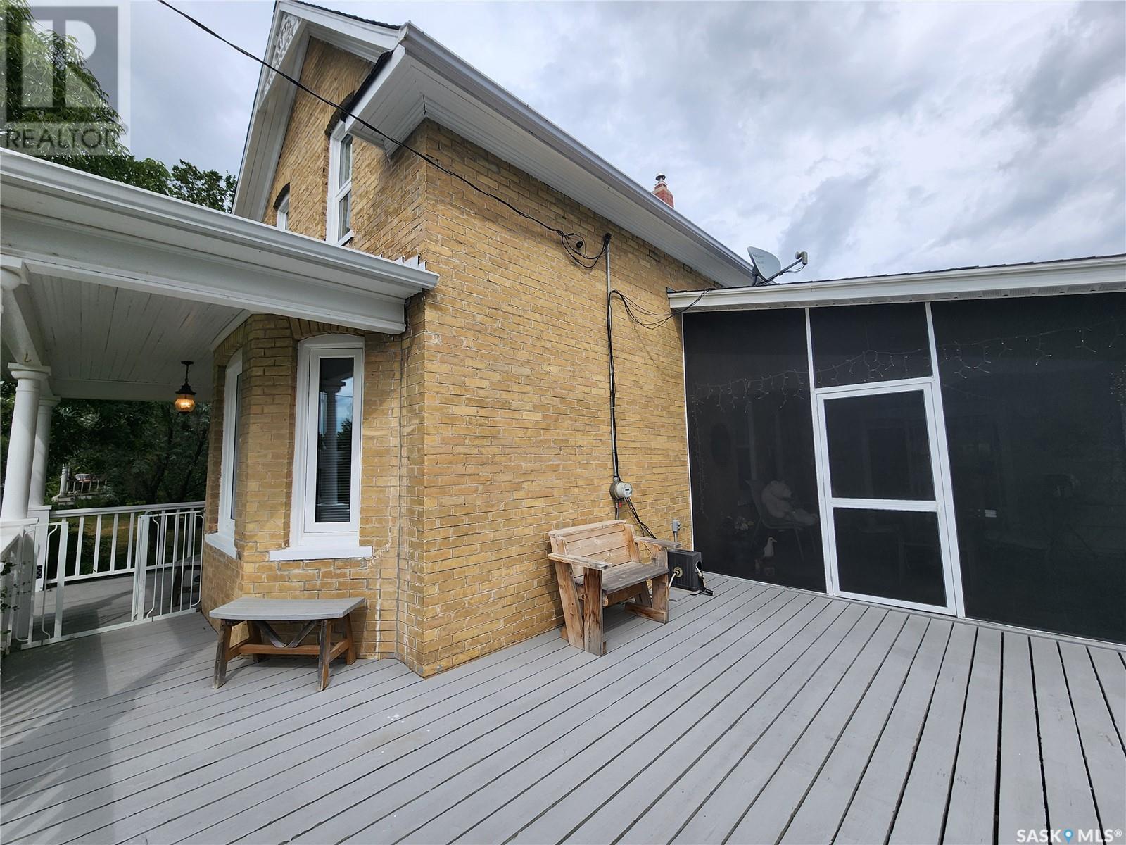 353 6th Avenue, Broadview, Saskatchewan  S0G 0K0 - Photo 9 - SK007870