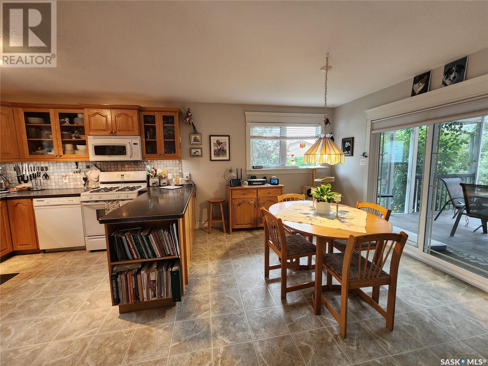 353 6th Avenue, Broadview, Saskatchewan  S0G 0K0 - Photo 13 - SK007870