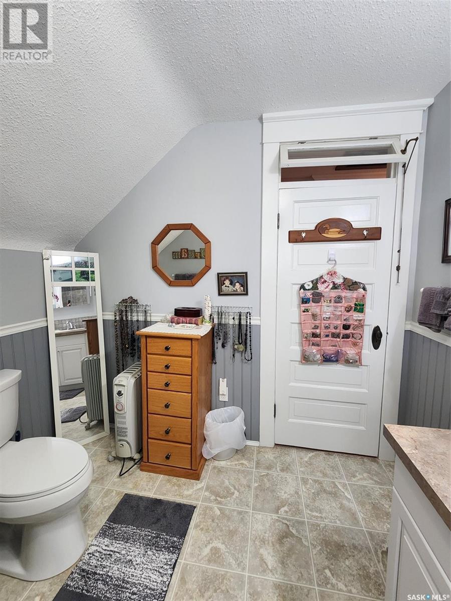 353 6th Avenue, Broadview, Saskatchewan  S0G 0K0 - Photo 35 - SK007870