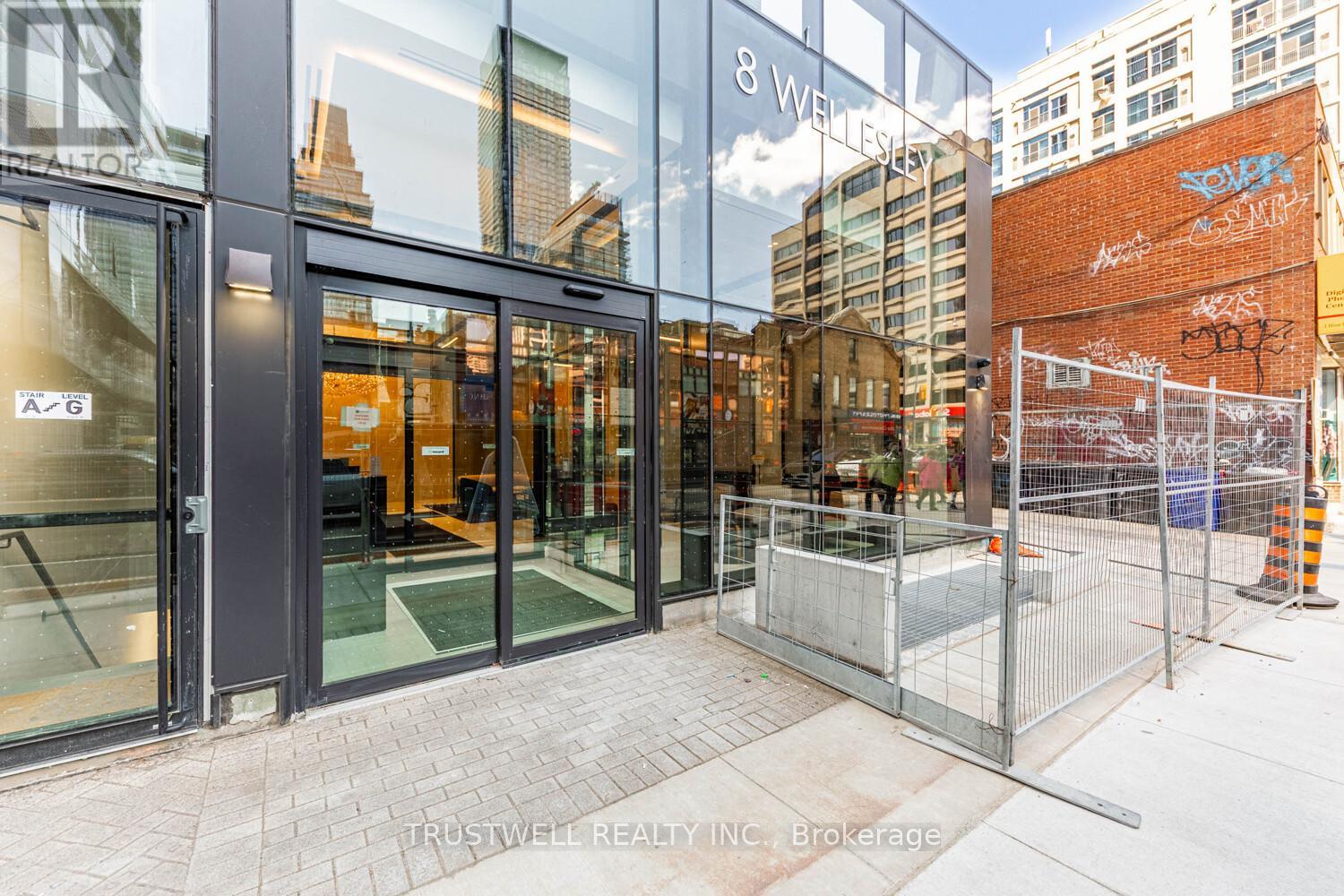 808 - 8 Wellesley Street W, Toronto, Ontario  M4Y 0J5 - Photo 28 - C12205702
