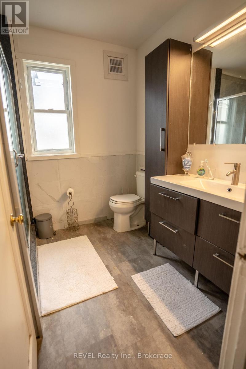 5685 Temperance Avenue, Niagara Falls, Ontario  L2G 4A6 - Photo 11 - X12146497