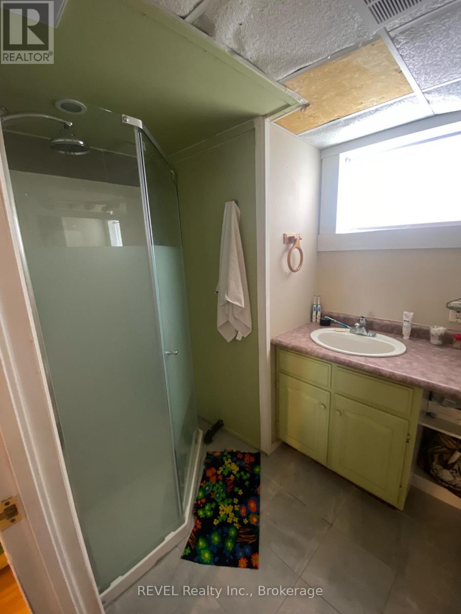 5685 Temperance Avenue, Niagara Falls, Ontario  L2G 4A6 - Photo 26 - X12146497