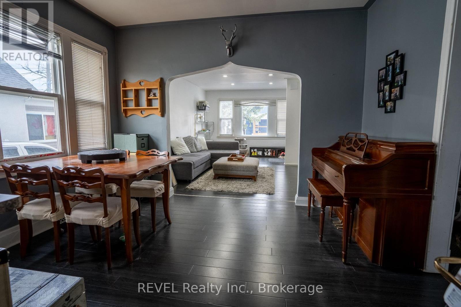 5685 Temperance Avenue, Niagara Falls, Ontario  L2G 4A6 - Photo 4 - X12146497