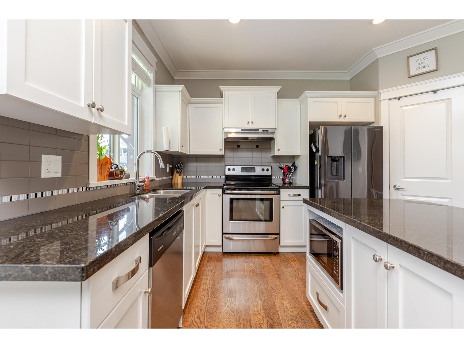 32648 Lissimore Avenue, Mission, British Columbia  V2V 0C4 - Photo 12 - R3012893