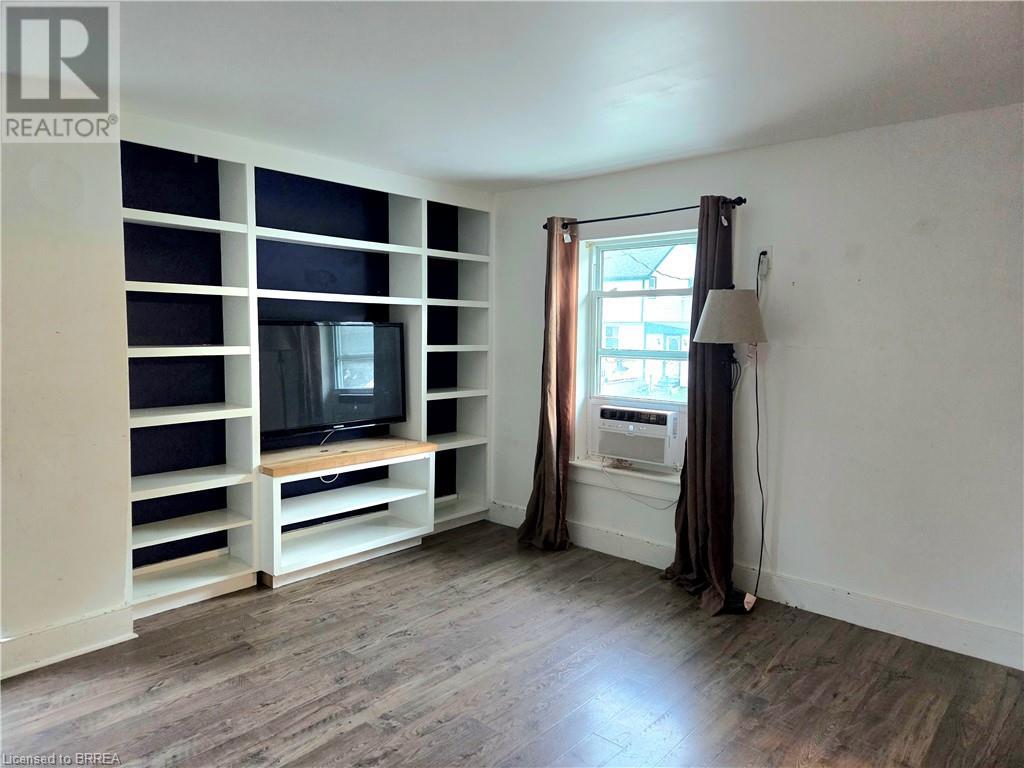 82 Dumfries Street, Paris, Ontario  N3L 2E6 - Photo 14 - 40738669