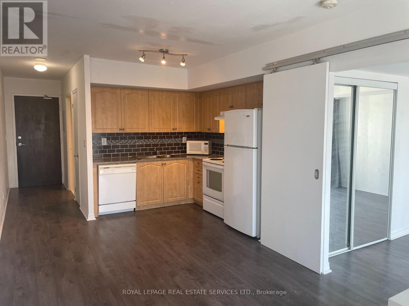 1204 - 22 Wellesley Street E, Toronto (Church-Yonge Corridor), Ontario  M4Y 1G3 - Photo 8 - C12217802