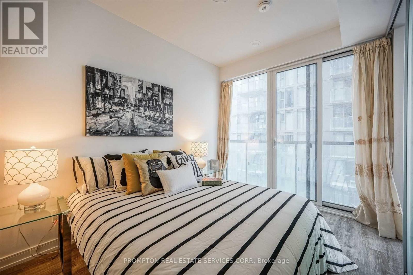1805 - 28 Wellesley Street E, Toronto, Ontario  M4Y 0C4 - Photo 14 - C12217805