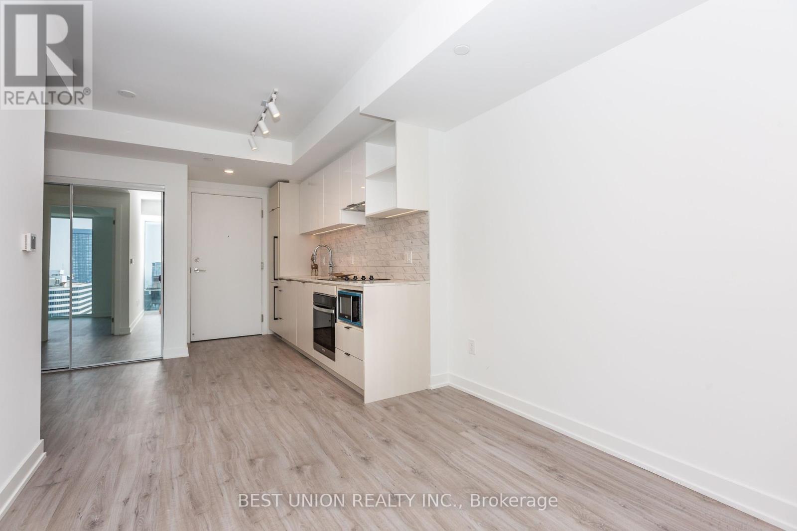 4816 - 252 Church Street E, Toronto (Church-Yonge Corridor), Ontario  M5B 1Z2 - Photo 8 - C12217807