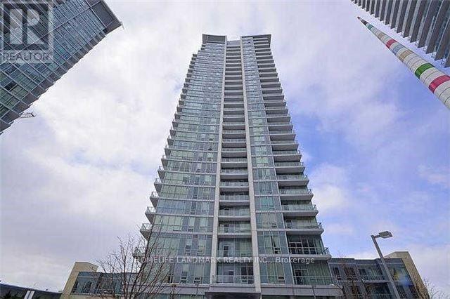 <div class="slider-price">$710,000</div><p>1902 - 66 Forest Manor Road, Toronto, Ontario</p>