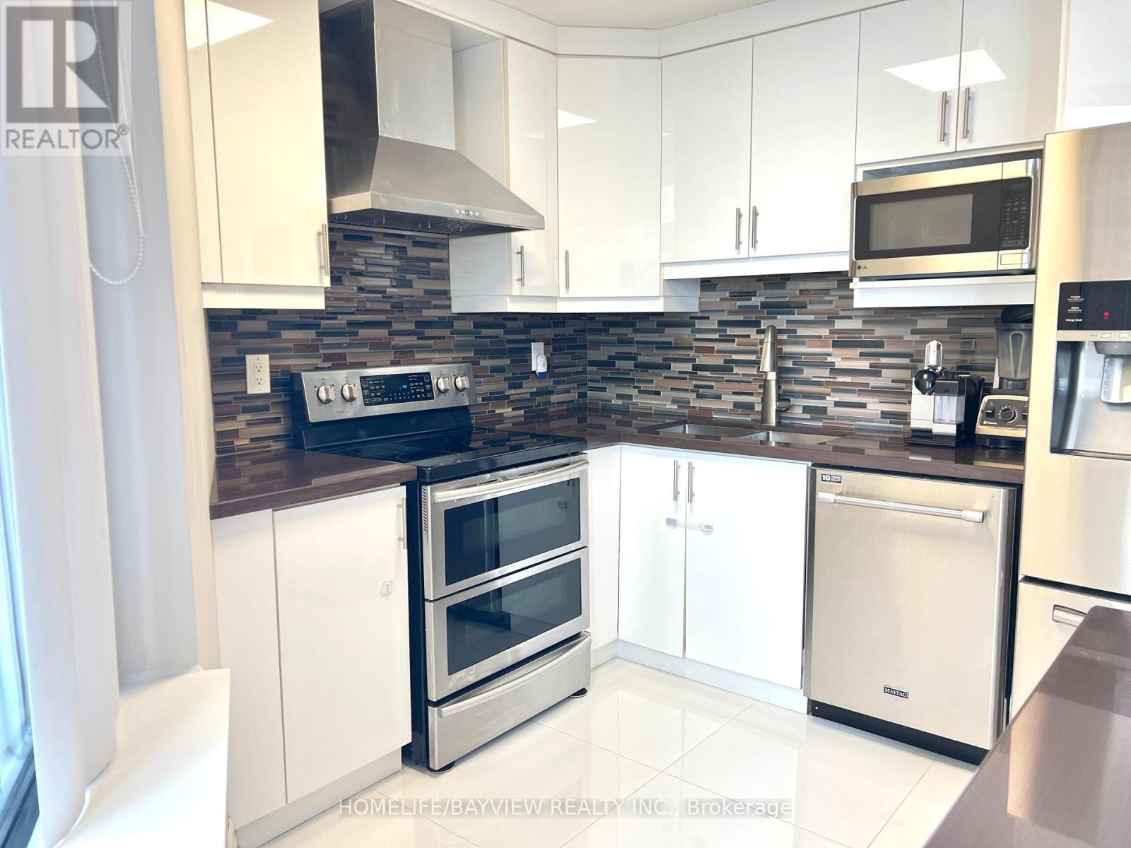 1705 - 250 Queens Quay W, Toronto (Waterfront Communities), Ontario  M5J 2N2 - Photo 6 - C12217820