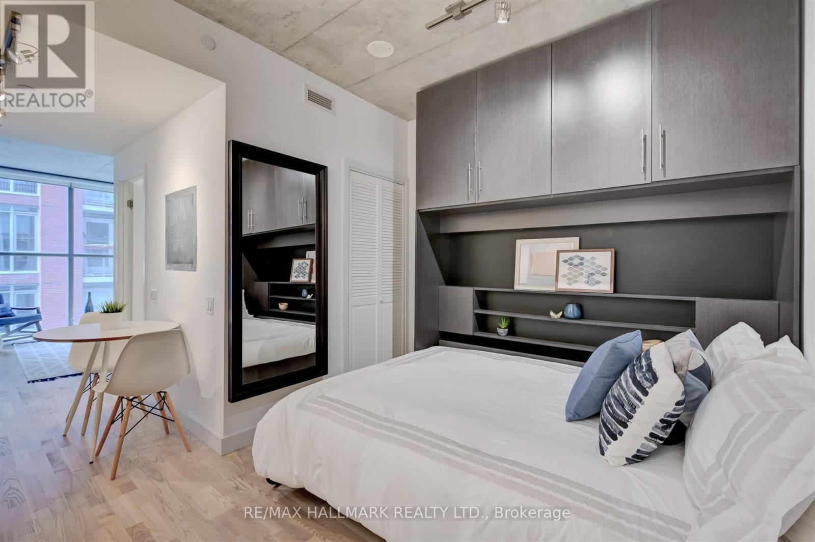 406 - 25 Oxley Street, Toronto (Waterfront Communities), Ontario  M5V 2J5 - Photo 16 - C12217824
