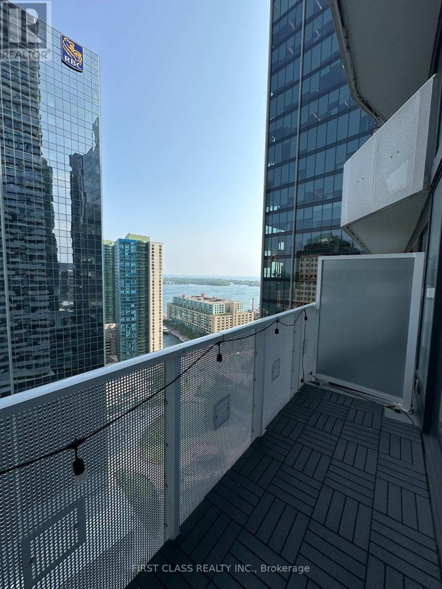 2608 - 100 Harbour Street, Toronto (Waterfront Communities), Ontario  M5J 1B7 - Photo 2 - C12217826
