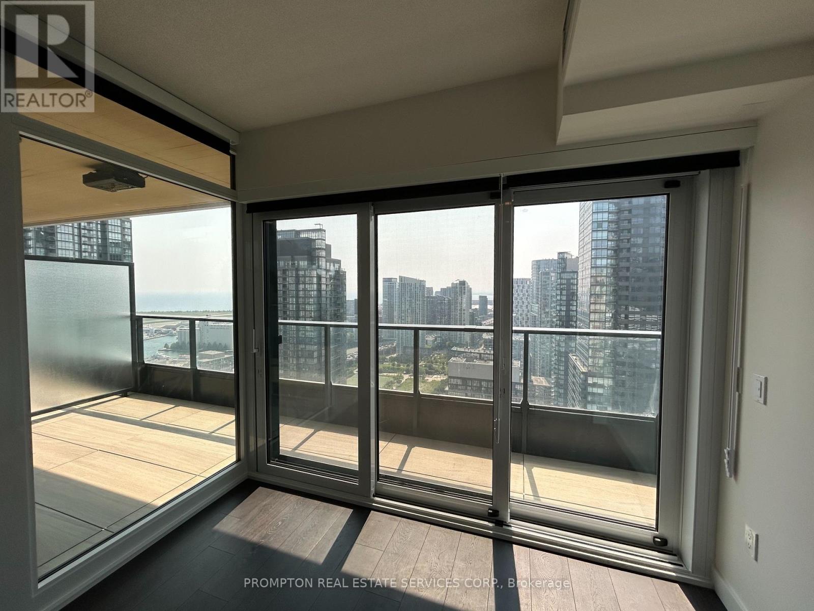 3701 - 3 Concord Cityplace Way, Toronto (Waterfront Communities), Ontario  M5V 0X4 - Photo 14 - C12217830