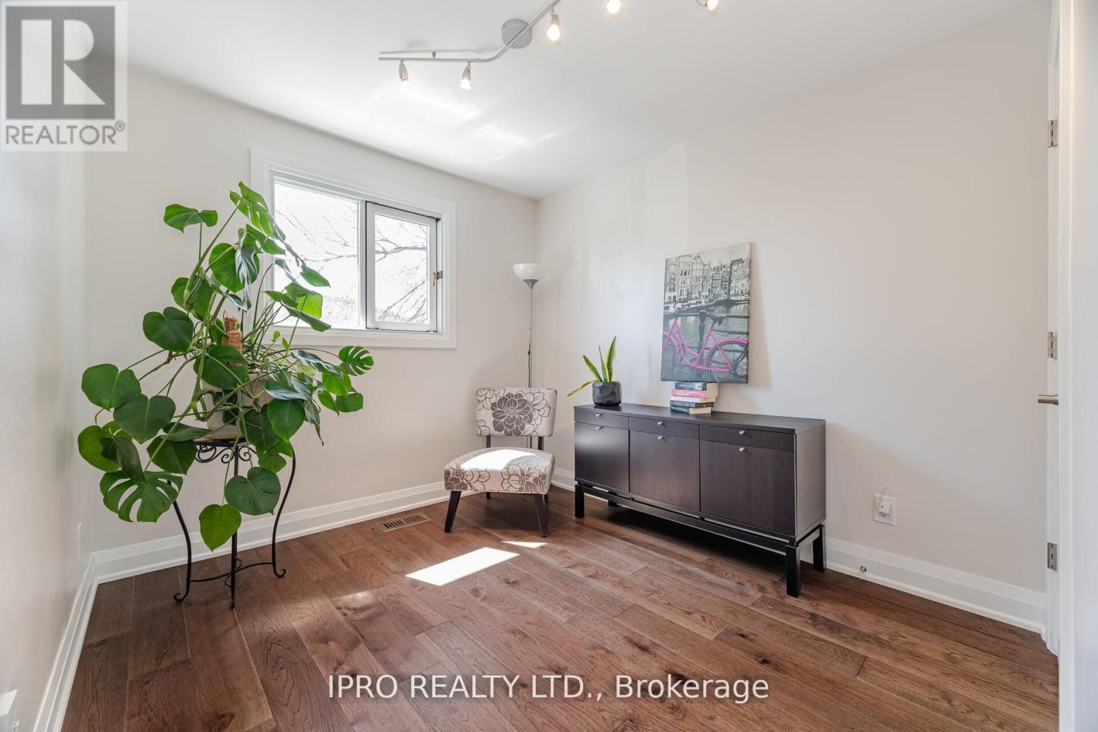 469 St Johns Road, Toronto, Ontario  M6S 2L4 - Photo 15 - W12159930