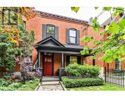61 GWYNNE AVENUE, Toronto, Ontario