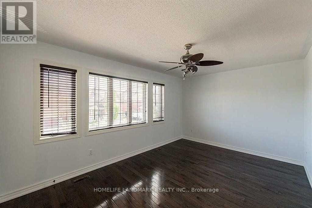 Upper - 221 Tonner Crescent, Aurora, Ontario  L4G 7T6 - Photo 19 - N12217810