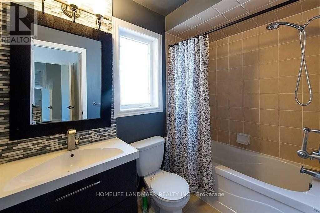 Upper - 221 Tonner Crescent, Aurora, Ontario  L4G 7T6 - Photo 22 - N12217810