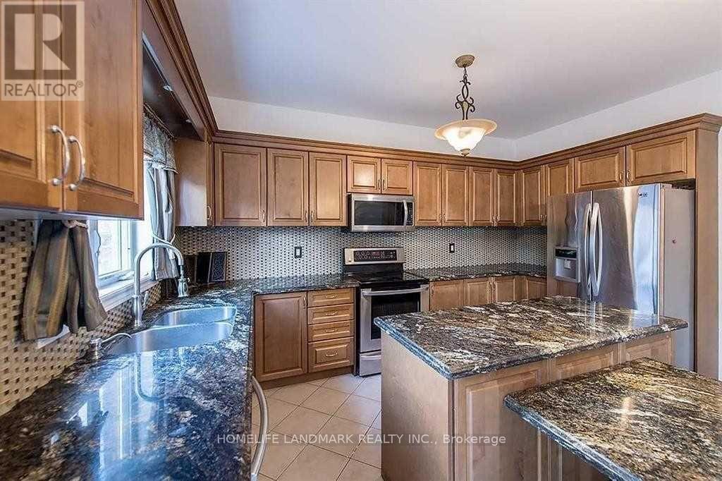 Upper - 221 Tonner Crescent, Aurora, Ontario  L4G 7T6 - Photo 3 - N12217810