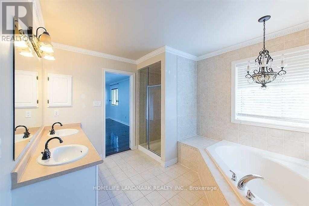 Upper - 221 Tonner Crescent, Aurora, Ontario  L4G 7T6 - Photo 30 - N12217810