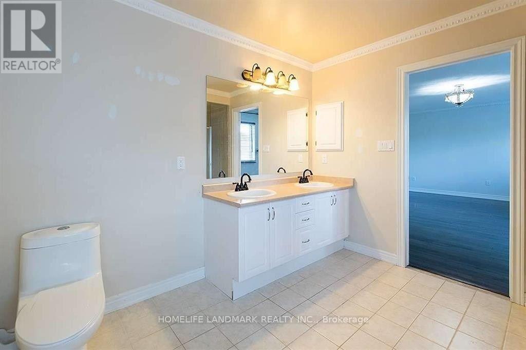 Upper - 221 Tonner Crescent, Aurora, Ontario  L4G 7T6 - Photo 31 - N12217810