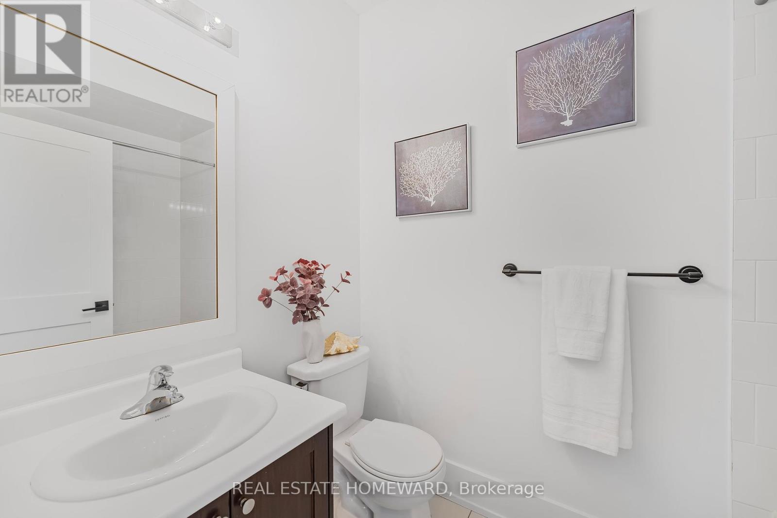 2 Cameron Street, Springwater (Centre Vespra), Ontario  L9X 0S5 - Photo 14 - S12217806