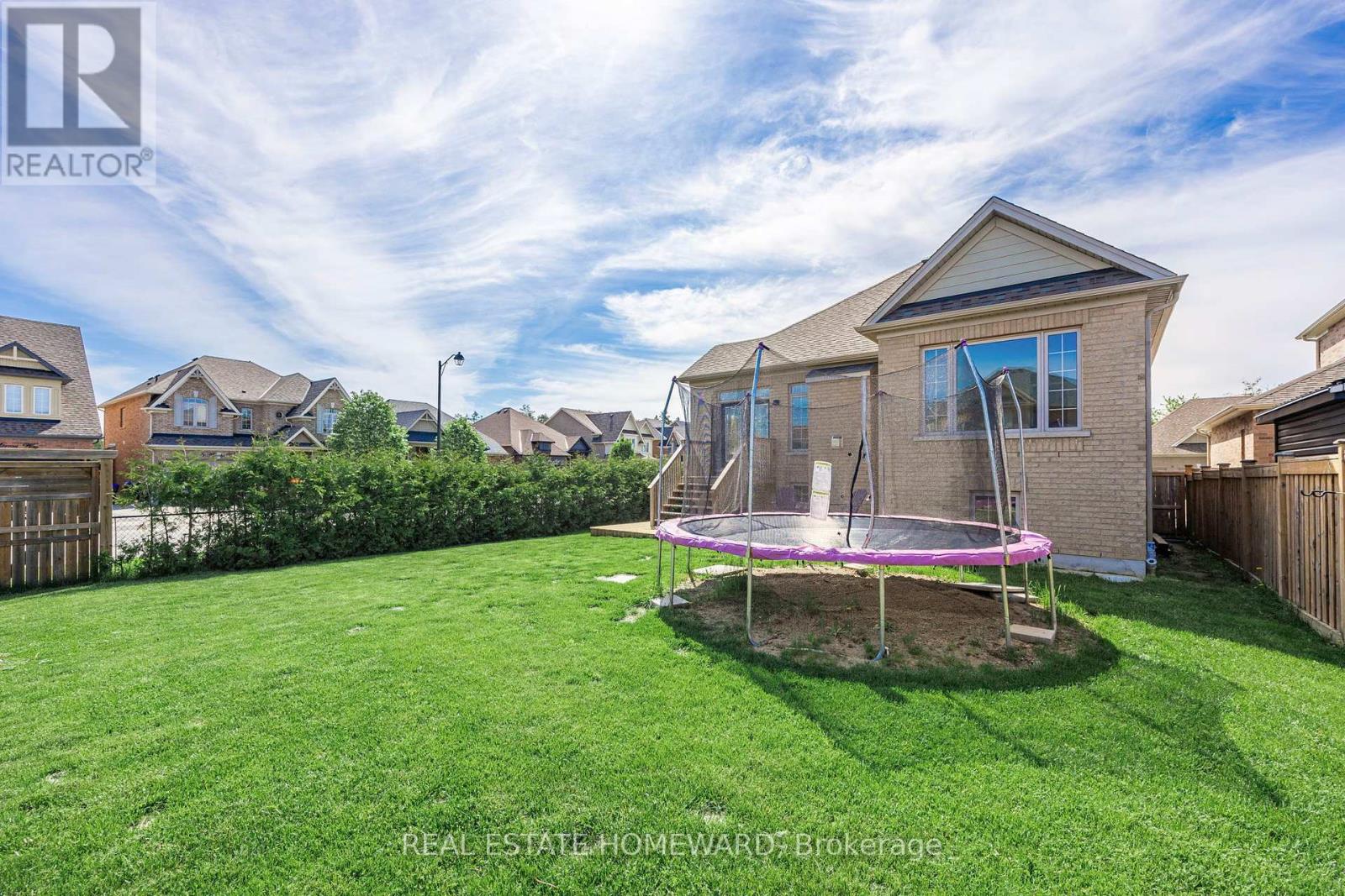 2 Cameron Street, Springwater (Centre Vespra), Ontario  L9X 0S5 - Photo 43 - S12217806