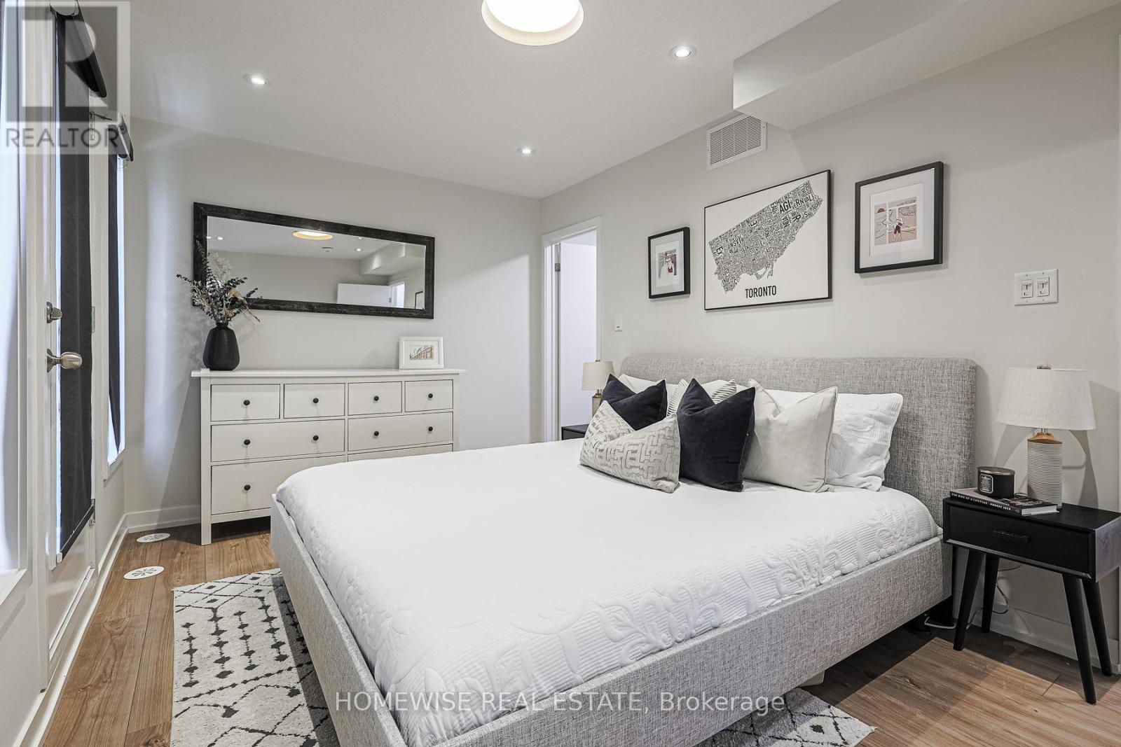 Th3 - 39 Florence Street, Toronto (Little Portugal), Ontario  M6K 1P4 - Photo 14 - C12217514
