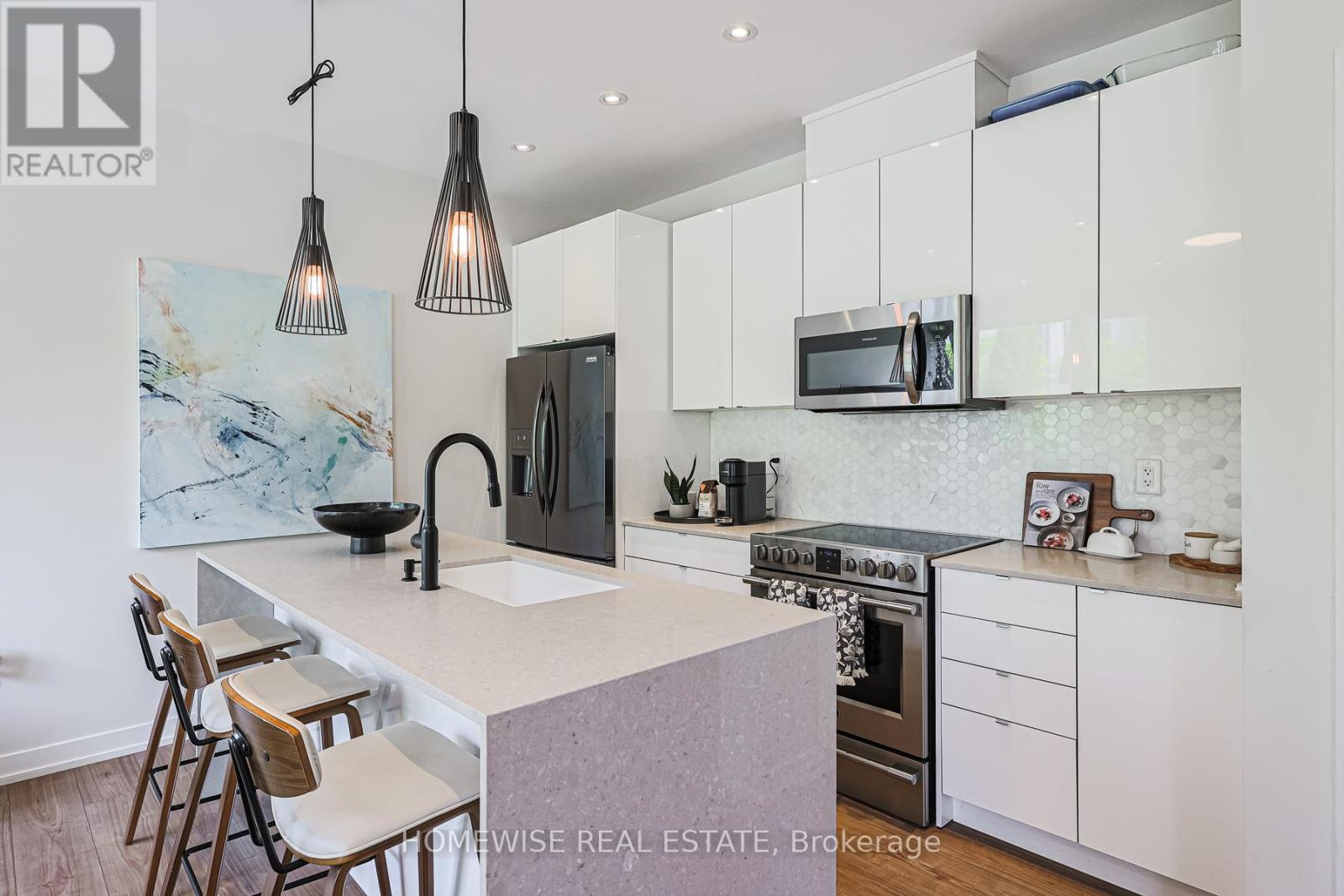 Th3 - 39 Florence Street, Toronto (Little Portugal), Ontario  M6K 1P4 - Photo 7 - C12217514