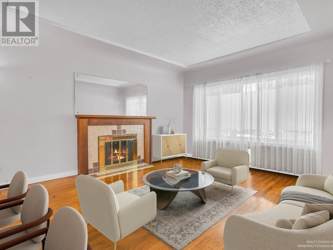 1032 E 49th Avenue, Vancouver, British Columbia  V5W 2H8 - Photo 2 - R3014680