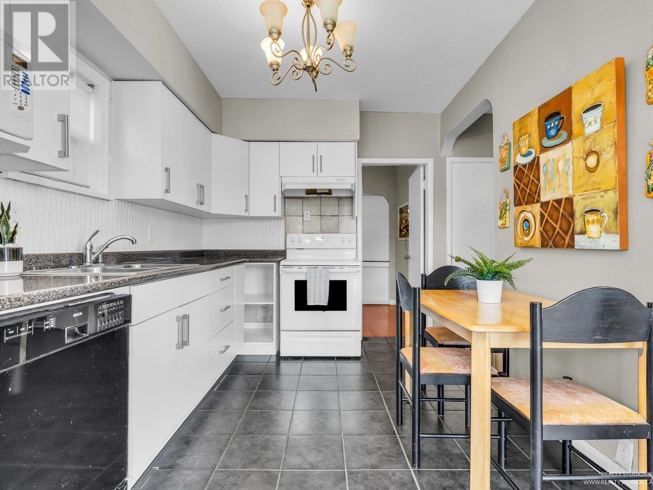 1032 E 49th Avenue, Vancouver, British Columbia  V5W 2H8 - Photo 10 - R3014680