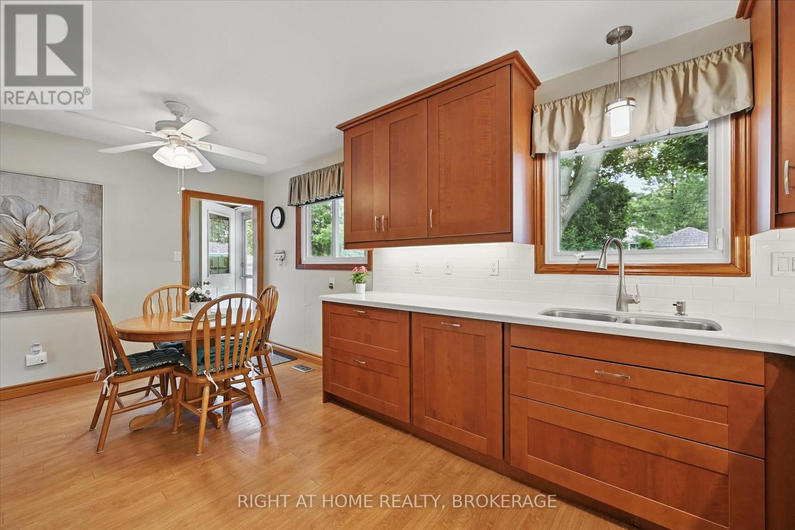 253 Nakoma Road, Hamilton, Ontario  L9G 1S8 - Photo 10 - X12217815