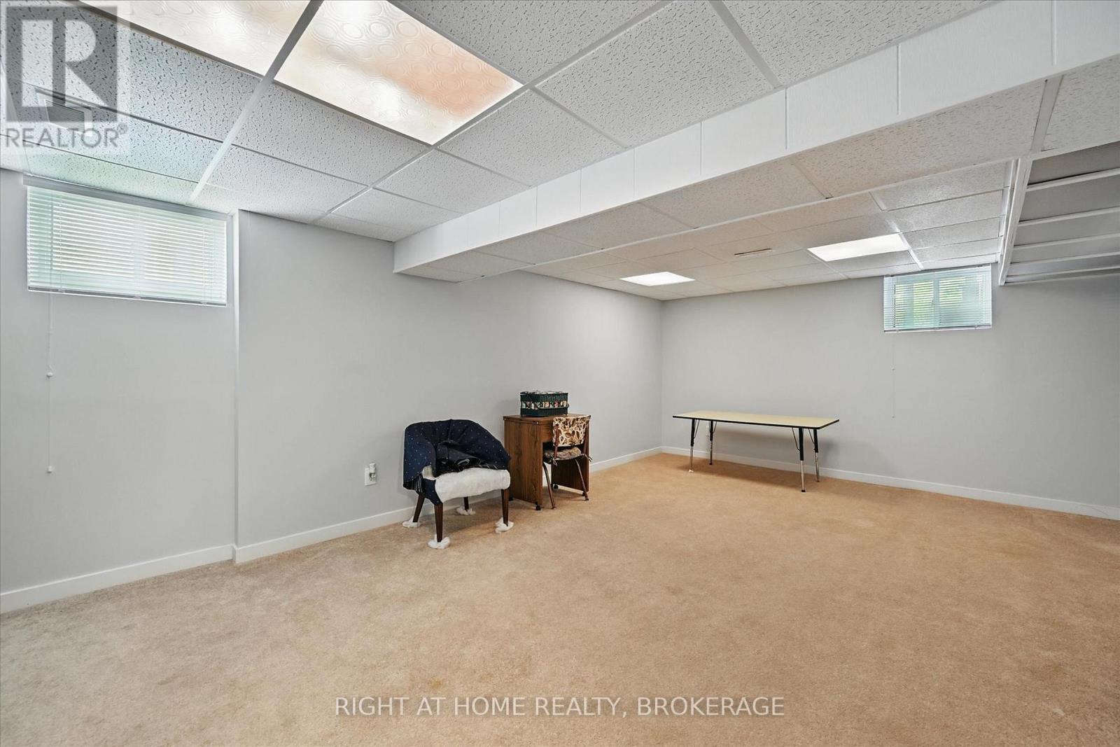 253 Nakoma Road, Hamilton, Ontario  L9G 1S8 - Photo 23 - X12217815
