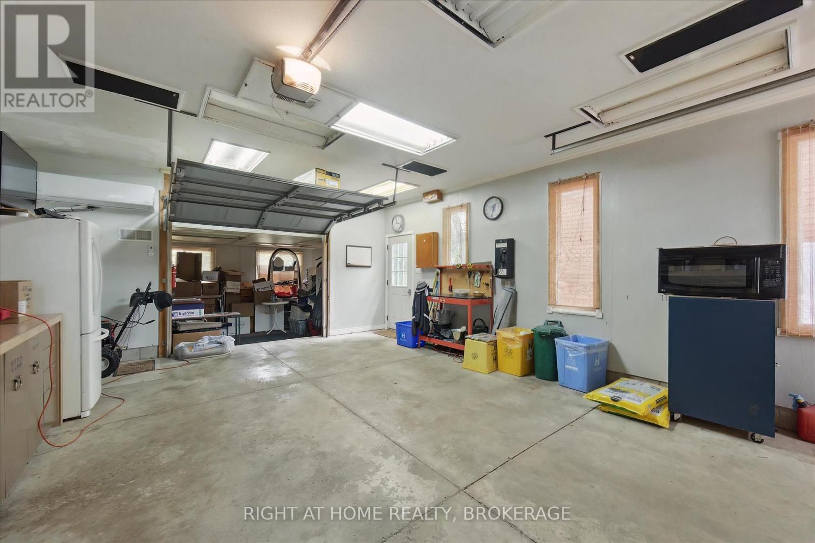 253 Nakoma Road, Hamilton, Ontario  L9G 1S8 - Photo 48 - X12217815