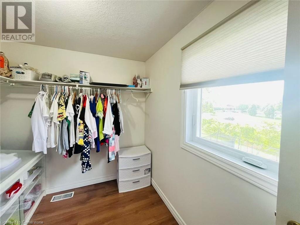 136 Hidden Creek Drive, Kitchener, Ontario  N2N 3N7 - Photo 14 - 40740924