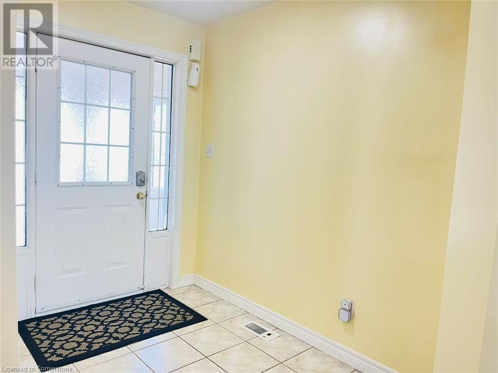 136 Hidden Creek Drive, Kitchener, Ontario  N2N 3N7 - Photo 2 - 40740924