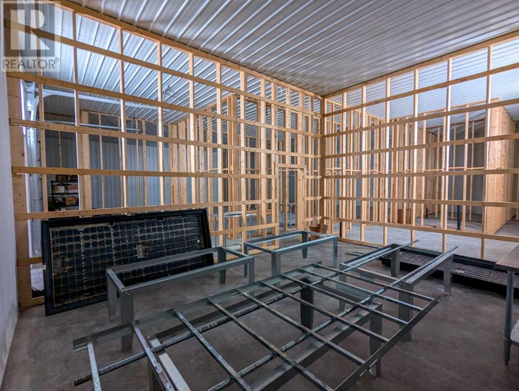 225 Elevator Road, Trochu, Alberta  T0M 2C0 - Photo 9 - A2184035