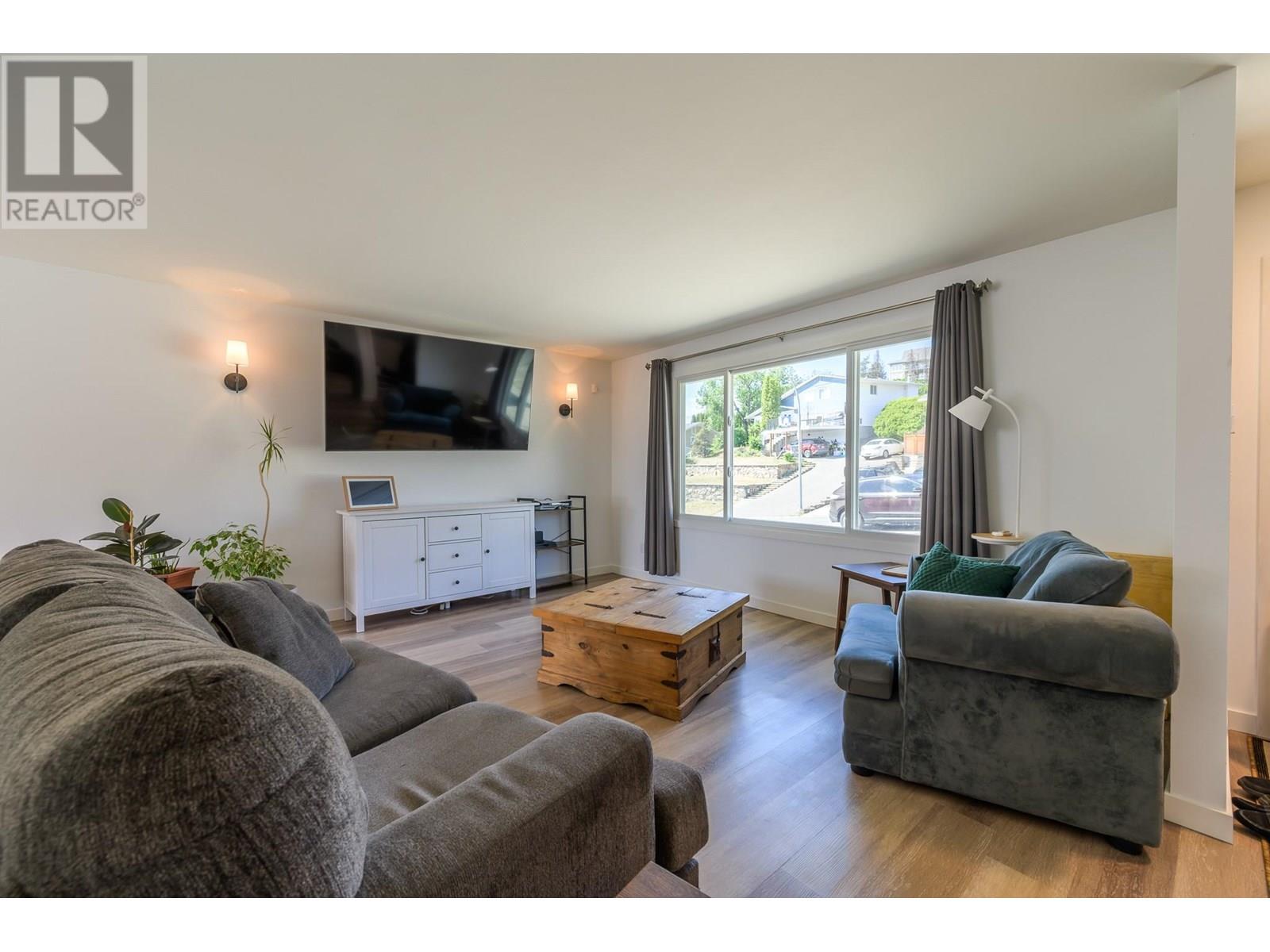 Property at 1737 PENNASK Terrace image 3