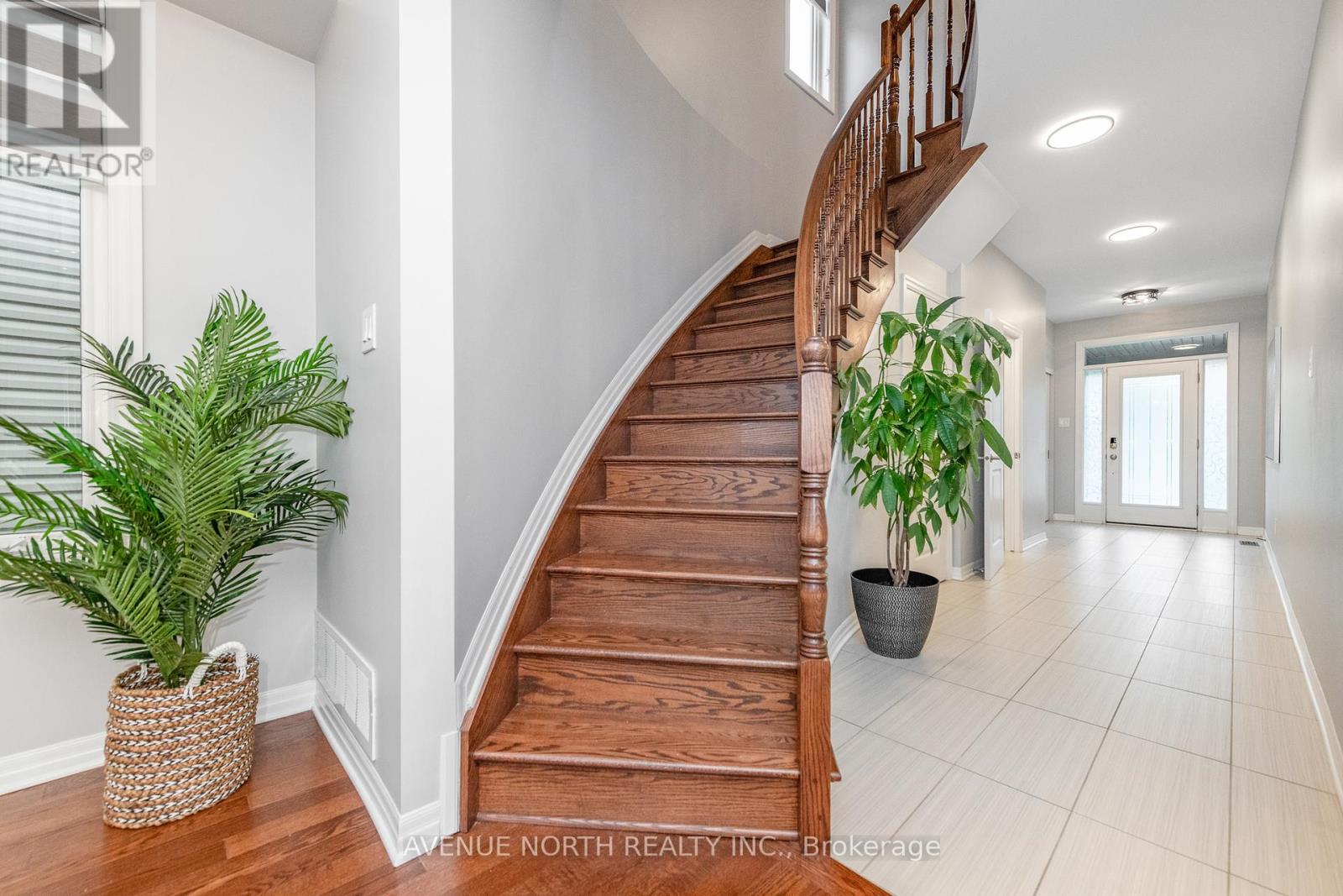 204 Nightfall Street, Ottawa, Ontario  K4M 0C2 - Photo 8 - X12217868