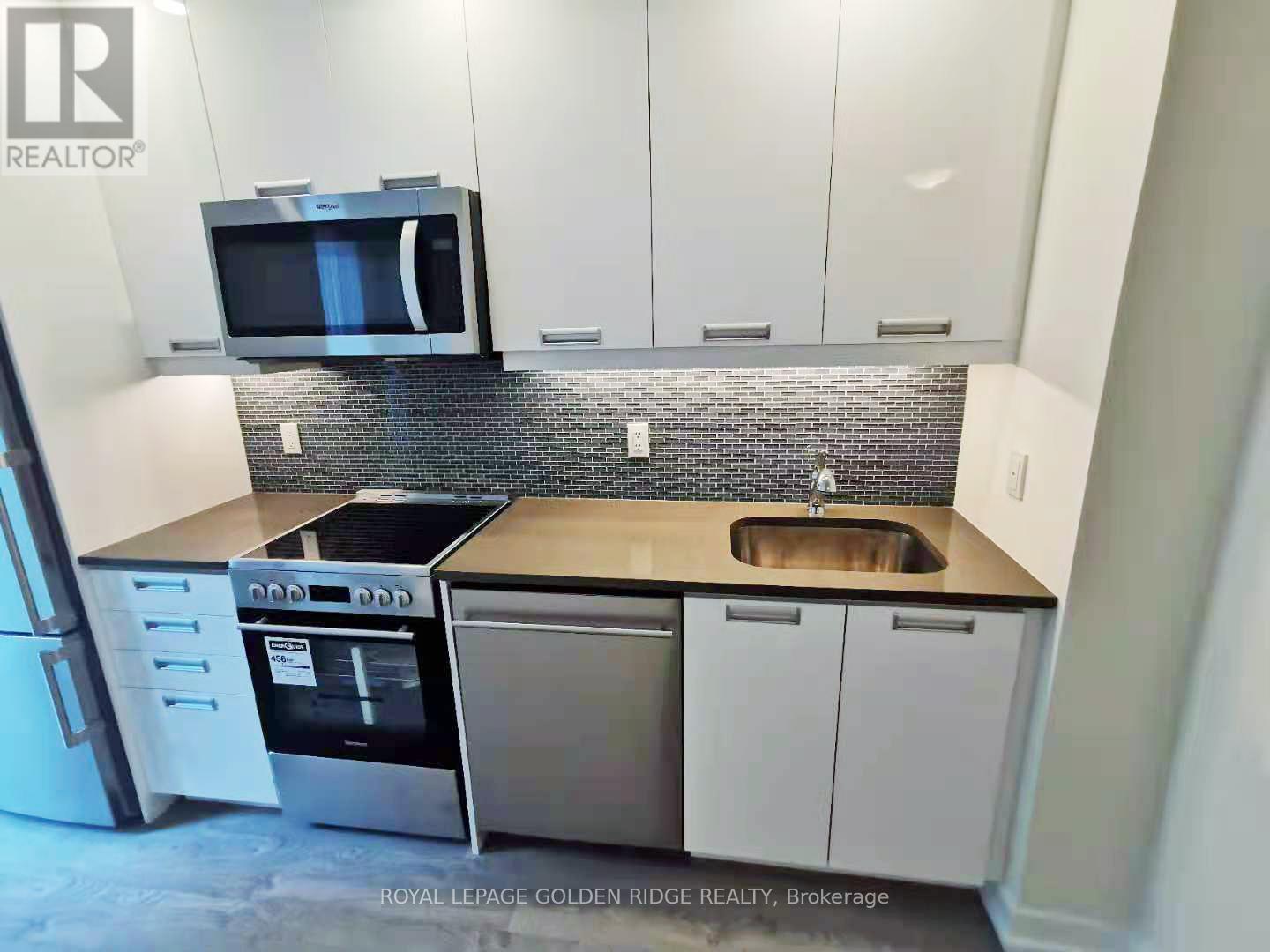 406 - 99 John Street, Toronto, Ontario  M5V 0S6 - Photo 6 - C12217852