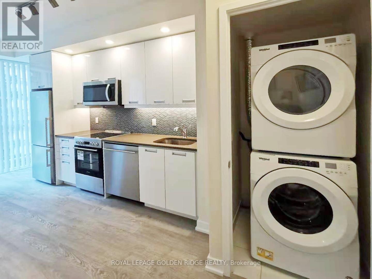 406 - 99 John Street, Toronto, Ontario  M5V 0S6 - Photo 7 - C12217852