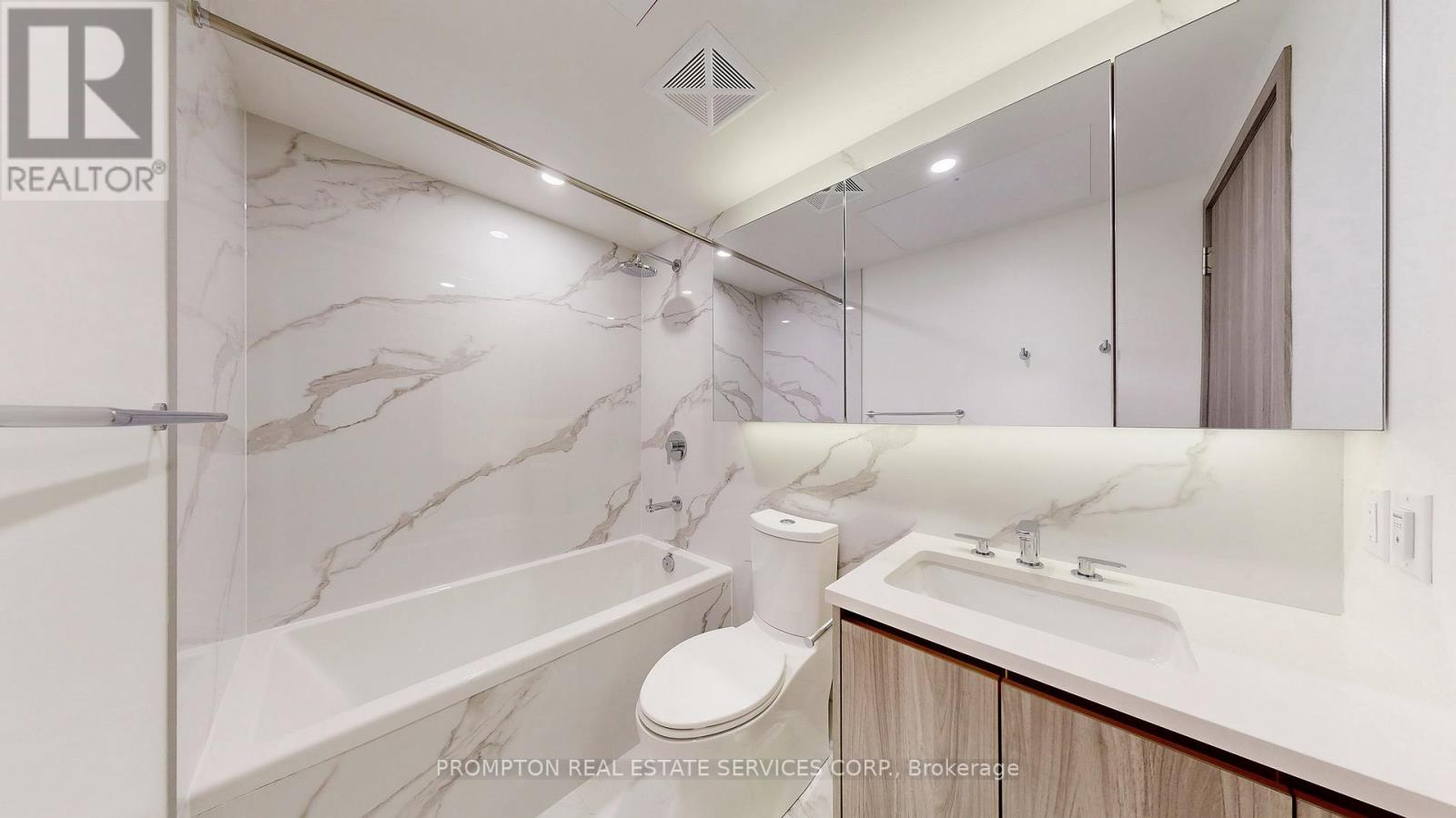 4309 - 3 Concord Cityplace Way, Toronto, Ontario  M5V 0X3 - Photo 22 - C12217859