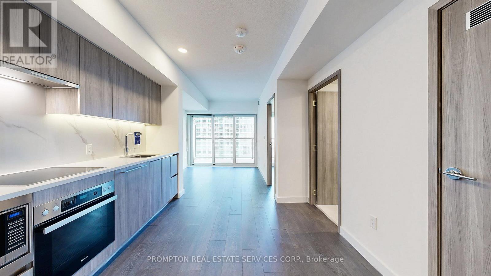 4309 - 3 Concord Cityplace Way, Toronto, Ontario  M5V 0X3 - Photo 3 - C12217859