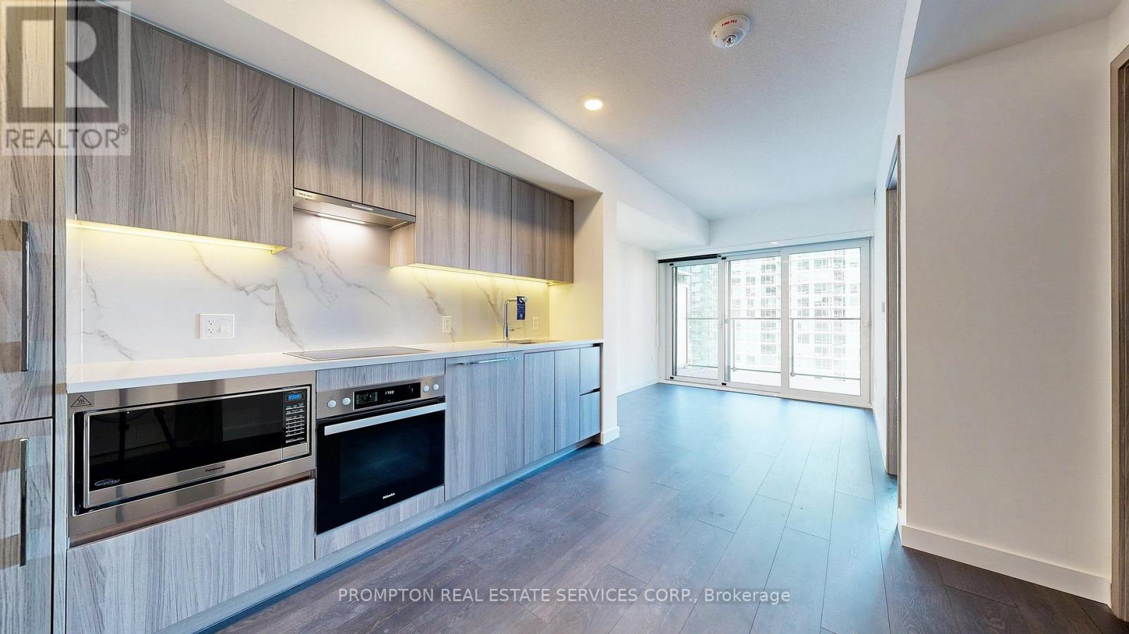 4309 - 3 Concord Cityplace Way, Toronto, Ontario  M5V 0X3 - Photo 6 - C12217859