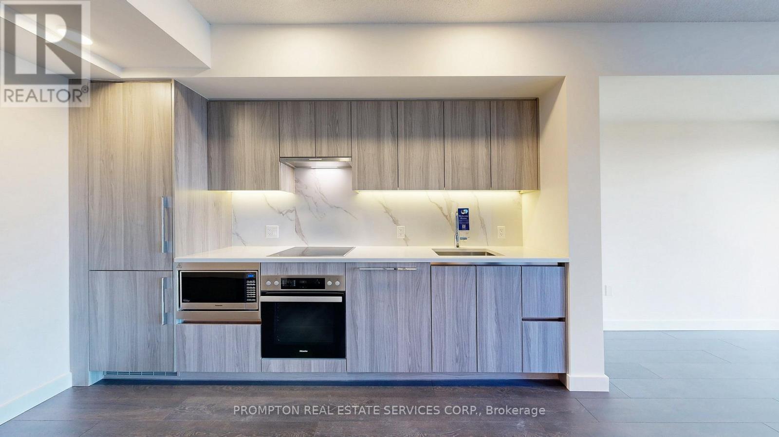 4309 - 3 Concord Cityplace Way, Toronto, Ontario  M5V 0X3 - Photo 8 - C12217859