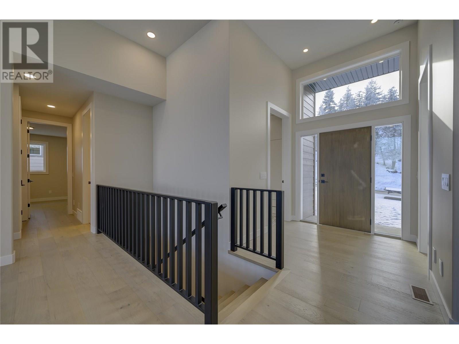 2138 Linfield Drive, Kamloops, British Columbia  V1S 0G3 - Photo 2 - 10335785