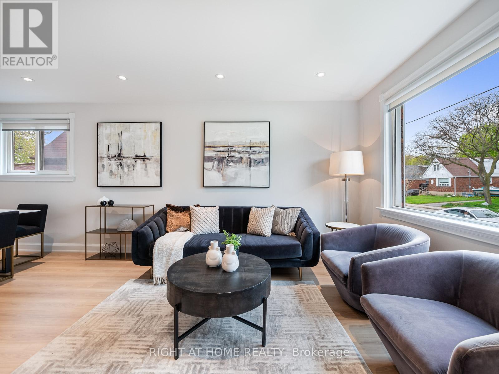 49 Amsterdam Avenue, Toronto, Ontario  M4B 2B9 - Photo 10 - E12217845