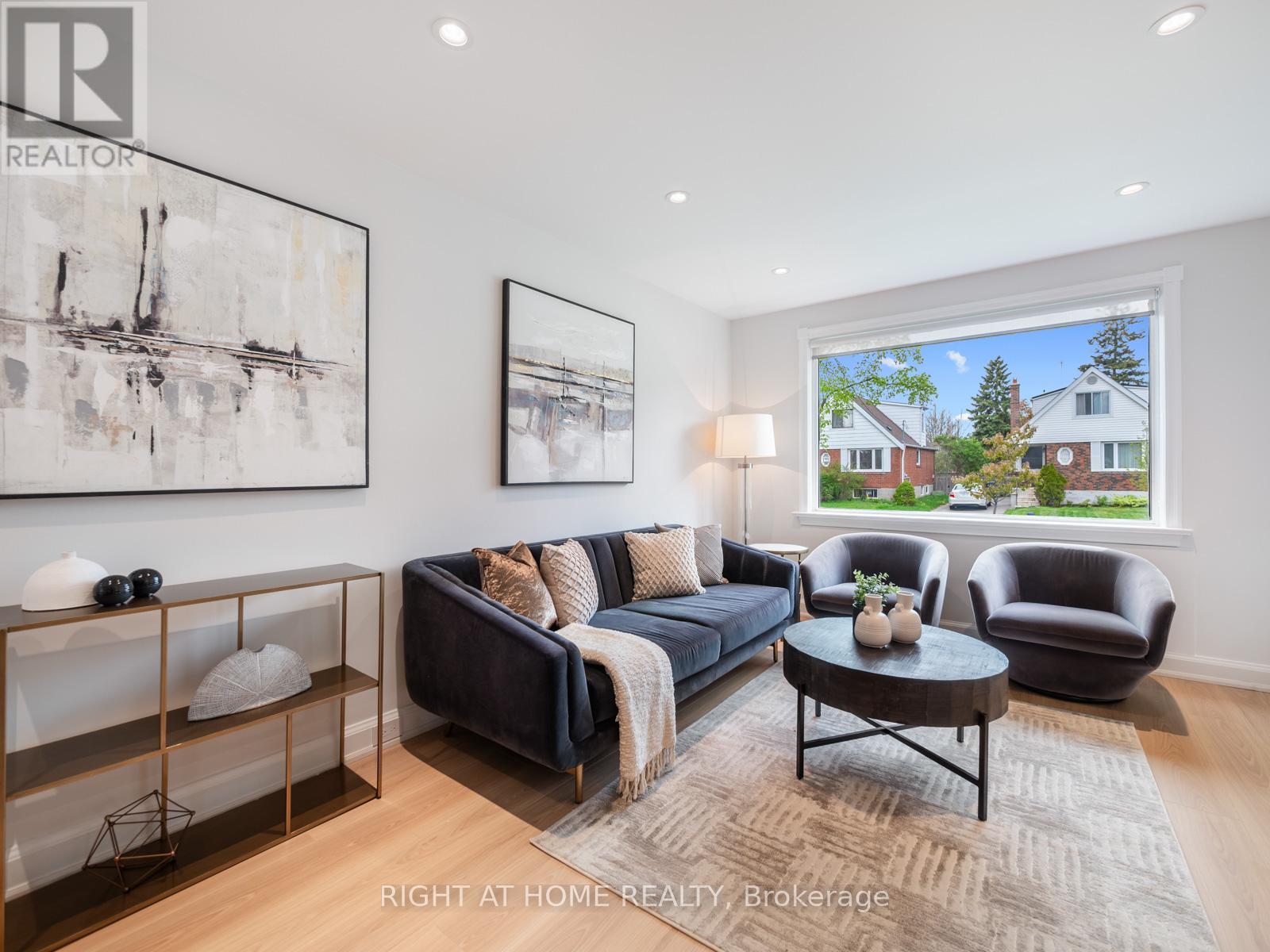 49 Amsterdam Avenue, Toronto, Ontario  M4B 2B9 - Photo 11 - E12217845
