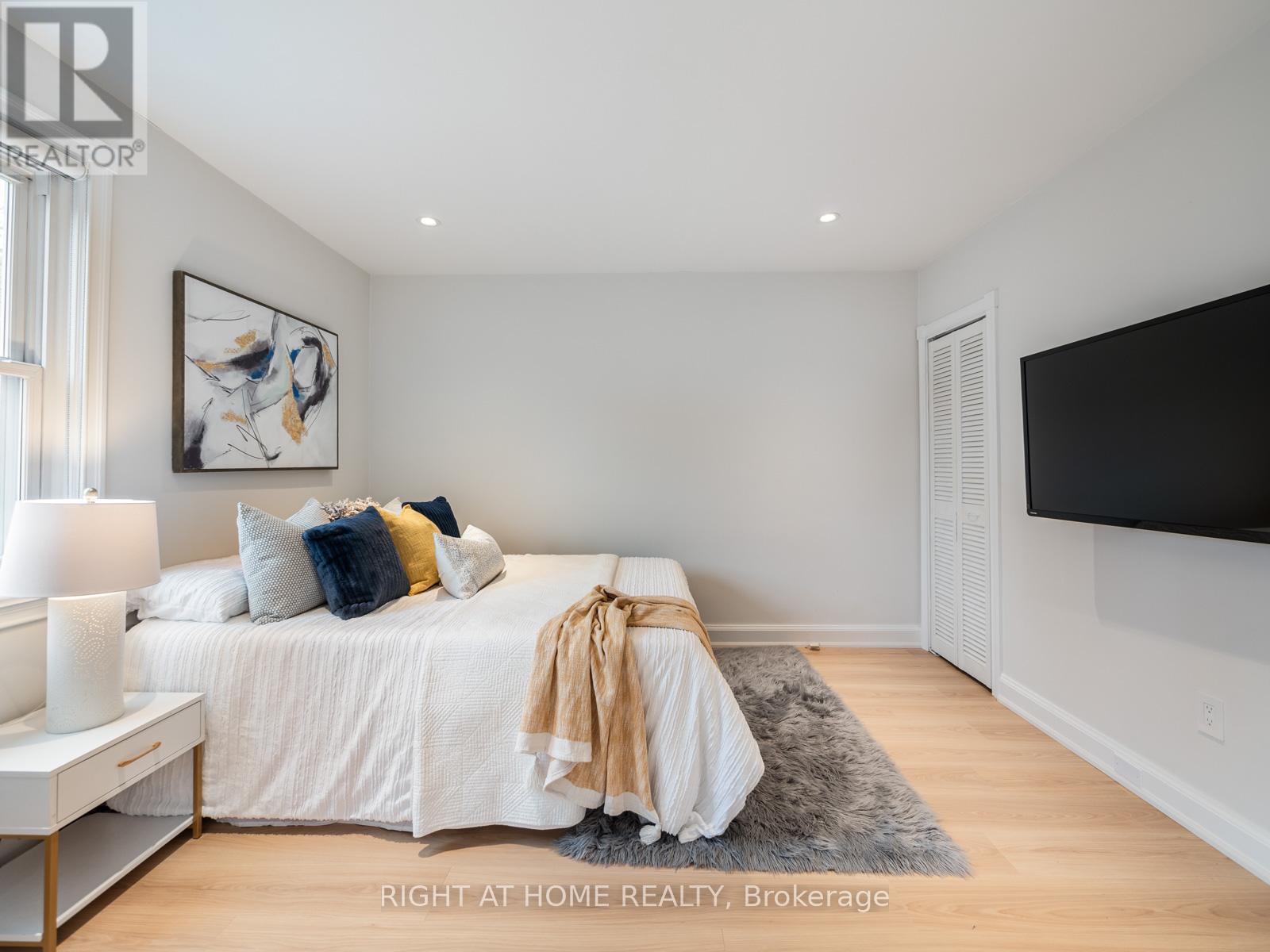 49 Amsterdam Avenue, Toronto, Ontario  M4B 2B9 - Photo 18 - E12217845