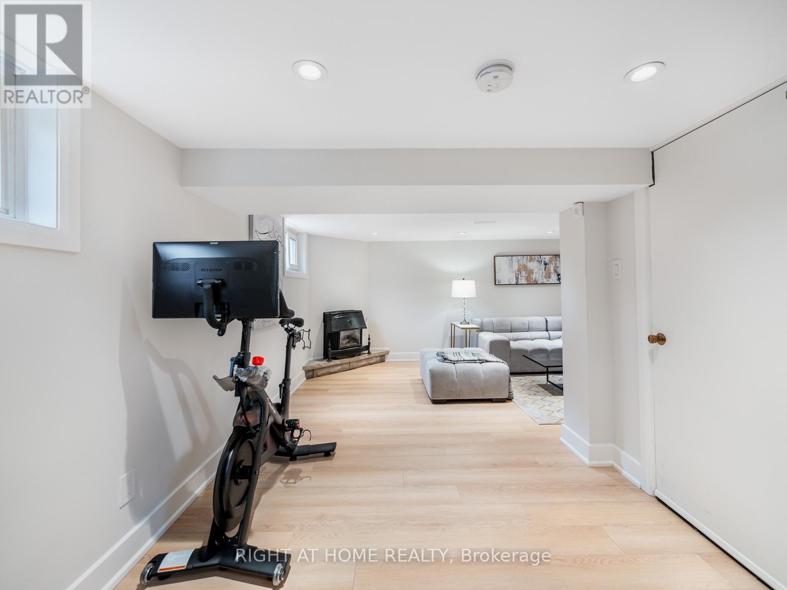 49 Amsterdam Avenue, Toronto, Ontario  M4B 2B9 - Photo 34 - E12217845