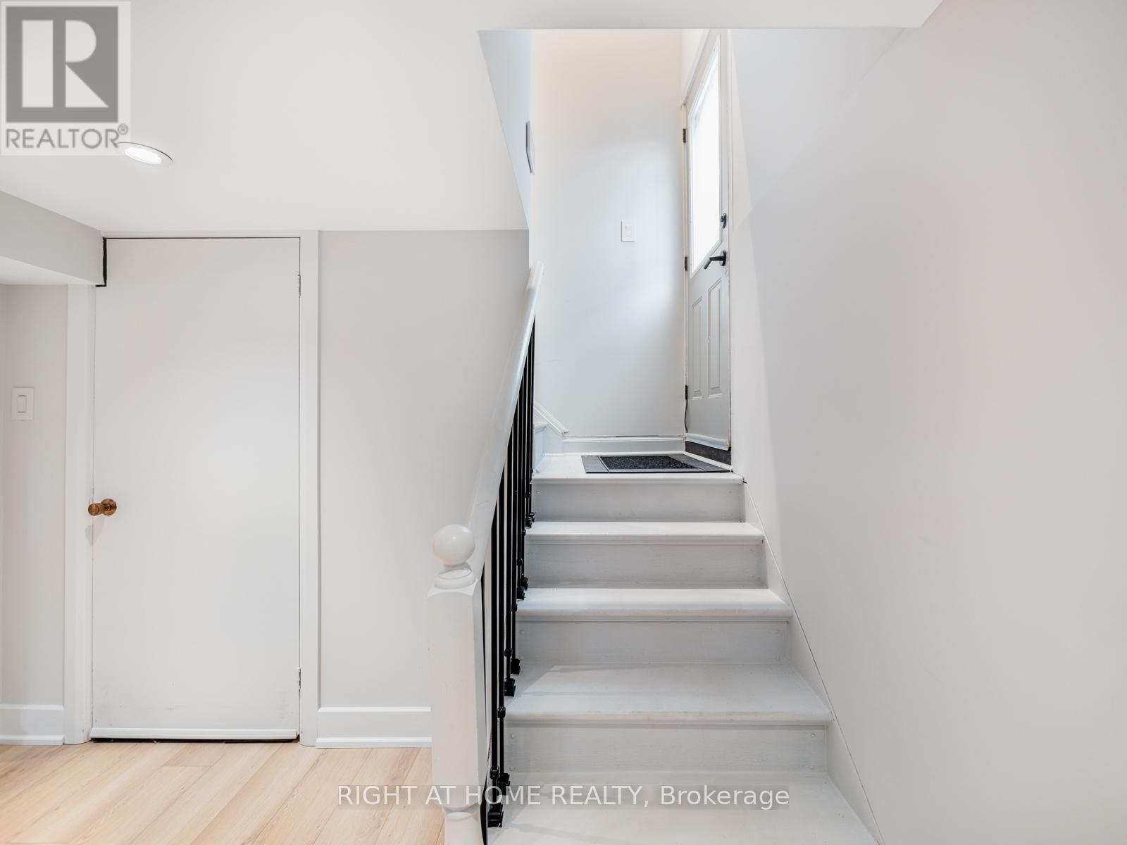 49 Amsterdam Avenue, Toronto, Ontario  M4B 2B9 - Photo 40 - E12217845